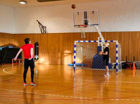 Рождественские игры "Авангарда": Мартынов vs Осипов