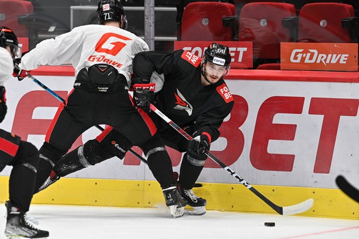 Тренировка «Авангарда» перед матчем с «Куньлунь Ред Стар»