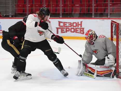 Тренировка «Авангарда» во время паузы в чемпионате
