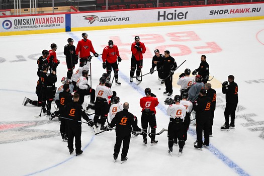 Тренировка «Авангарда» перед первым матчем серии с ЦСКА