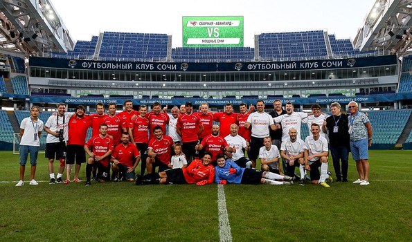 Товарищеский матч по футболу. Сборная «Авангард» - «Мощные СМИ» 13:2