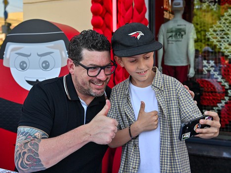 Первая вечеринка Буэнос Летос: Луи Робитайл