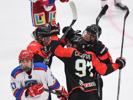 Четвёртый игровой день финала Первенства ЮХЛ в Омске