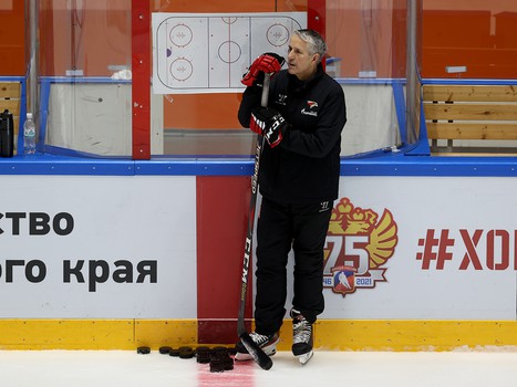 Раскатка «Авангарда» перед матчем в Хабаровске