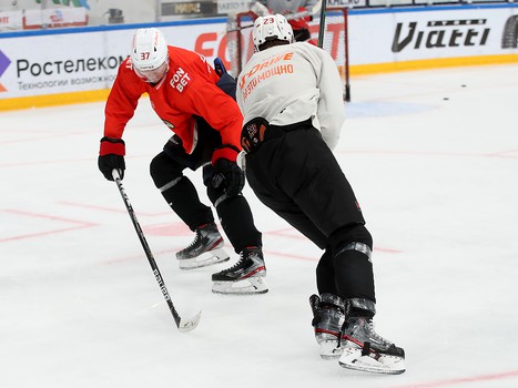 Тренировка «Авангарда» перед пятым матчем серии с «Ак Барсом»