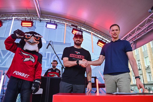 Артём Блажиевский на вечеринке Буэнос Летос