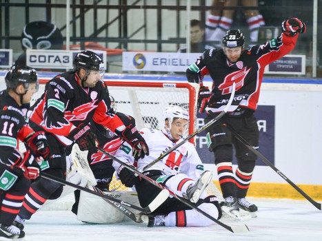 04.09.2014 "Авангард" - "Металлург" Нк 0:1