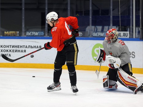 Тренировка «Авангарда» перед матчем в Новосибирске