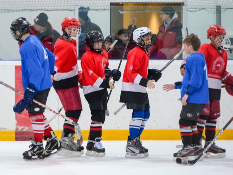 Турнир ХК "Авангард" среди дворовых детских команд в День космонавтики