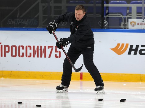 Раскатка «Авангарда» перед матчем в Нижнем Новгороде