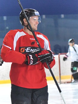 Перед игрой с "Пиратами". Тренировка на льду