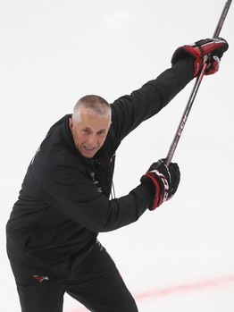 «Авангард» продолжает тренировки