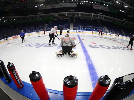 Тренировка «Авангарда» перед матчем в Уфе