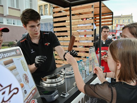 Артём Блажиевский на вечеринке Буэнос Летос