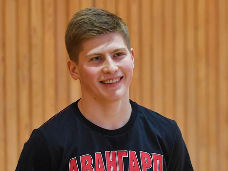 Новогодние игры "Авангарда": Фисенко vs Жукенов