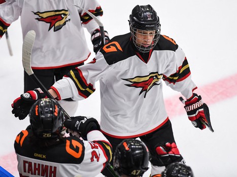 Пятый игровой день финала Первенства ЮХЛ в Омске