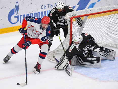 Пятый игровой день финала Первенства ЮХЛ в Омске