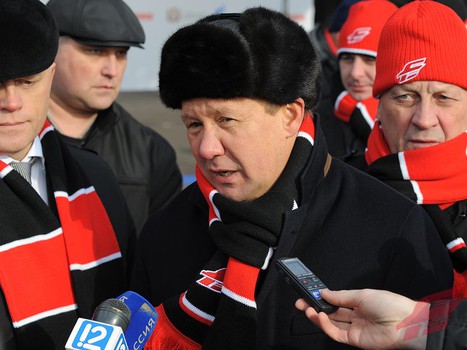 Церемония закладки символического камня в основание Хоккейной академии "Авангард"