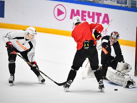 Раскатка "Авангарда" перед выездным матчем с "Барысом"