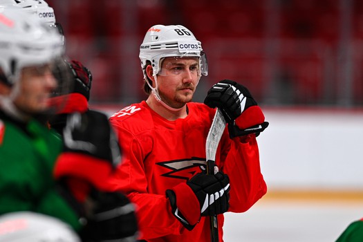 Раскатка «Авангарда» перед матчем в Челябинске