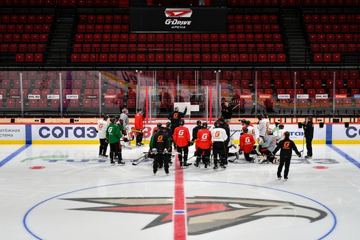 Тренировка «Авангарда» перед матчем с «Адмиралом»