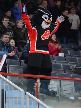 1/4 финала плей-офф МХЛ. Матч №3. "Омские Ястребы" - "Белые Медведи" 6:2