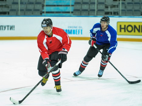 "Авангард" тренируется на льду "Арены Омск"