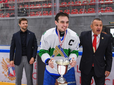 Заключительный день финала Первенства ЮХЛ в Омске