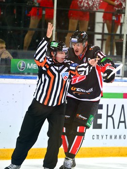 12.09.2013 "Авангард" - "Атлант" 4:3