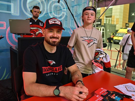 Артём Блажиевский на вечеринке Буэнос Летос