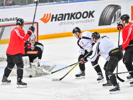 Раскатка "Авангарда" перед матчем с "Сибирью"