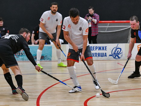 Товарищеский матч по флорболу. «Охранники Крылова» - «Мощные СМИ» 10:2