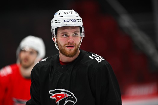 Открытая тренировка «Авангарда» для СМИ