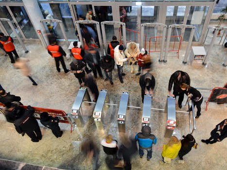 Наша атмосфера. Как поддерживали "Авангард" в сибирском дерби