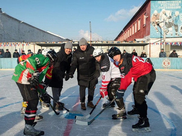 Наиль Якупов открыл хоккейный турнир