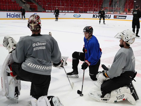 Открытая тренировка «Авангарда» для прессы и болельщиков