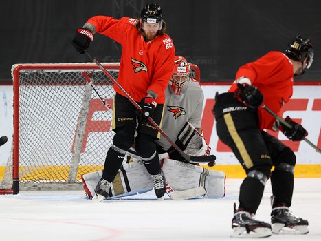 Тренировка «Авангарда» перед матчем с «Салаватом Юлаевым»