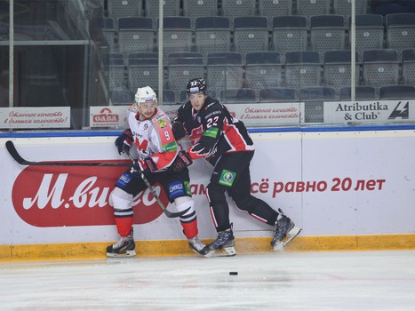 13.12.2013 "Авангард" - "Металлург" Нк 3:2