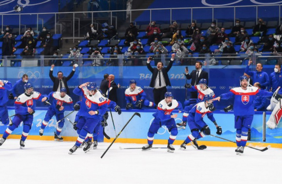 Словакия обыграла Швецию и завоевала первые медали ОИ в своей истории