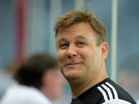 Первая тренировка "Авангарда" на льду