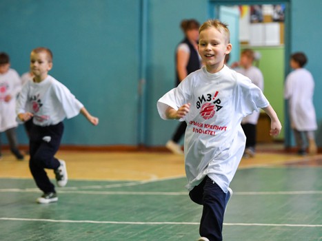 "Физ-ра с Омскими Ястребами" у первоклашек