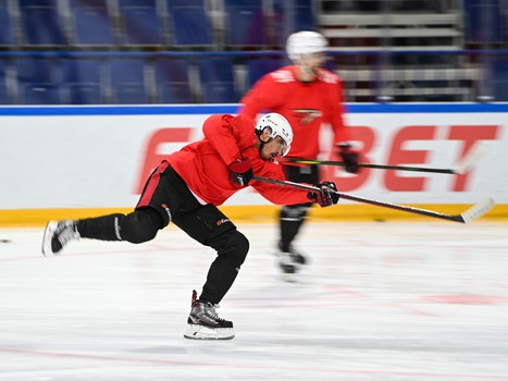 Раскатка «Авангарда» перед матчем в Уфе
