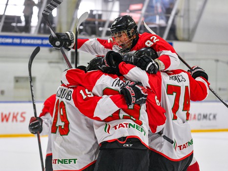Четвертьфиналы Первенства ЮХЛ в Омске
