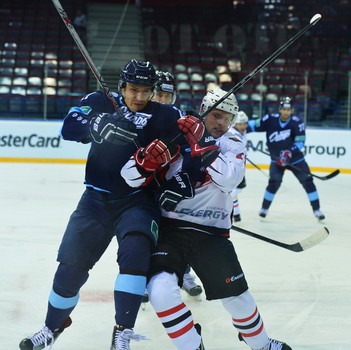 19.08.2015. Мемориал Ромазана-2015. "Авангард" - "Сибирь" 3:1