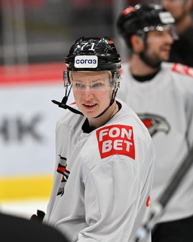 Тренировка «Авангарда» перед матчем с «Трактором»