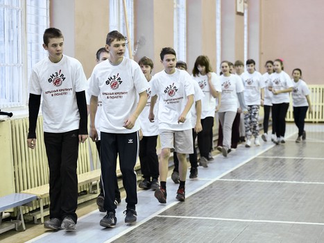 "Физ-ра с "Омскими Ястребами" в школе № 108