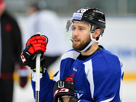 Раскатка "Авангарда" перед домашним матчем с "Нефтехимиком"