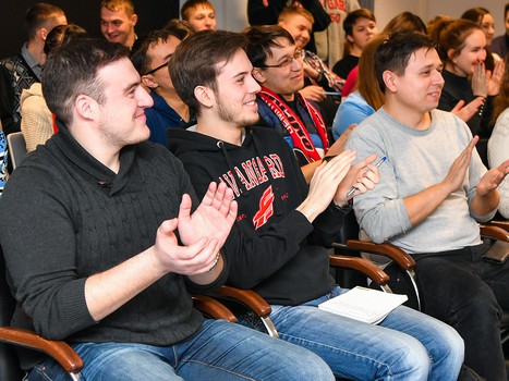 Илья Зубов и Николай Лемтюгов на диалоговой площадке "Мысли вслух"