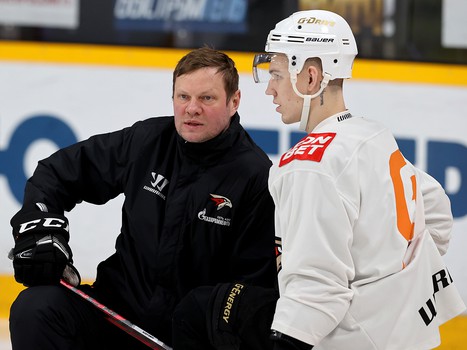 Раскатка «Авангарда» перед матчем в Череповце