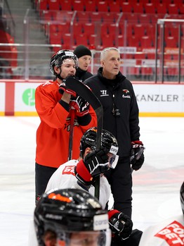 Тренировка «Авангарда» во время паузы в чемпионате